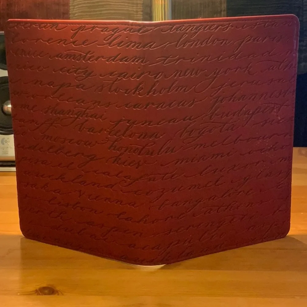 Red Electronic Case 8”x5” EUC